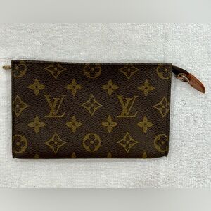 LOUIS VUITTON Monogram Bucket PM Accessory Pouch
